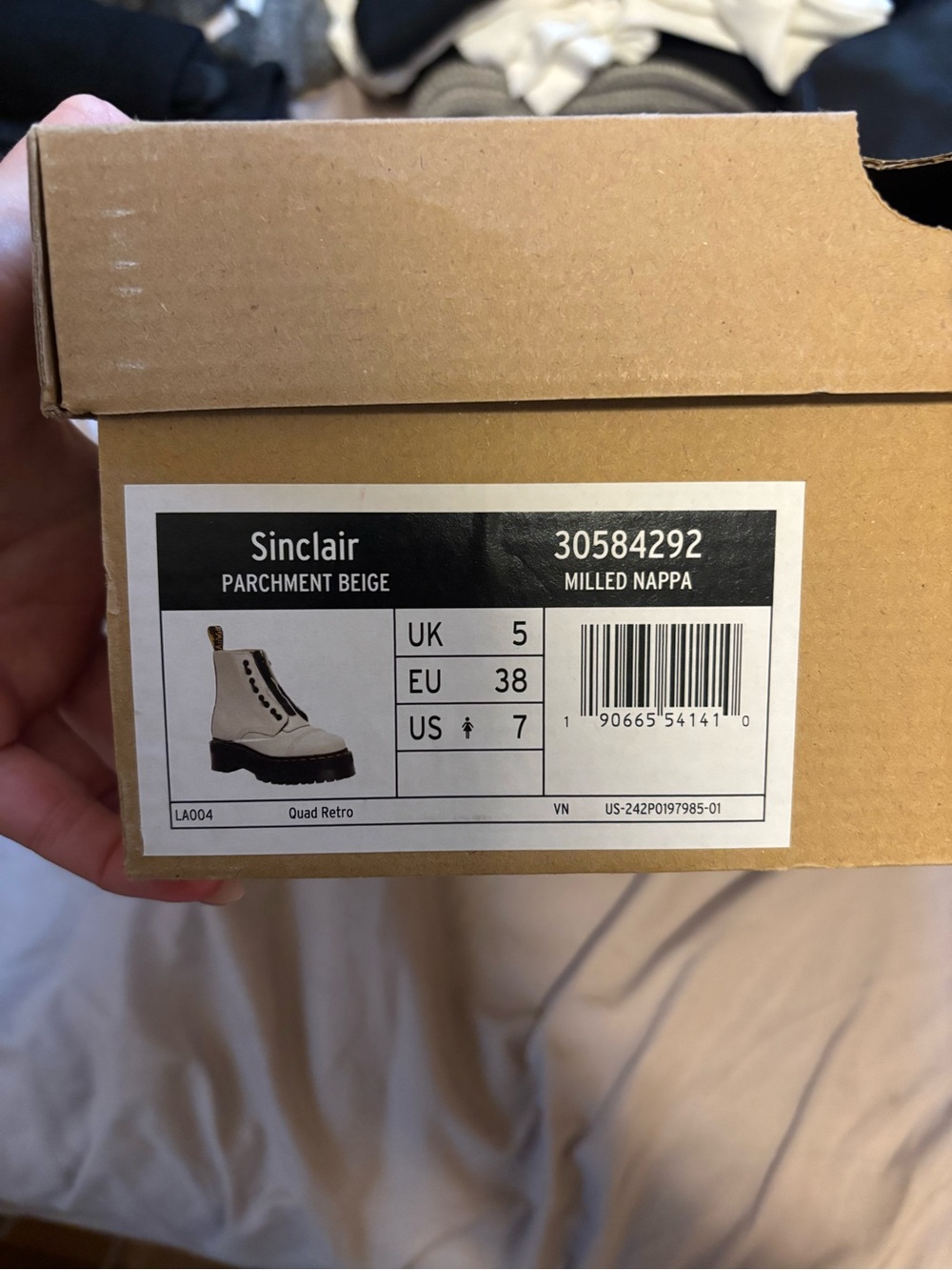 Dr. Martens Beige Leather Combat Boot - Picture 4 of 6
